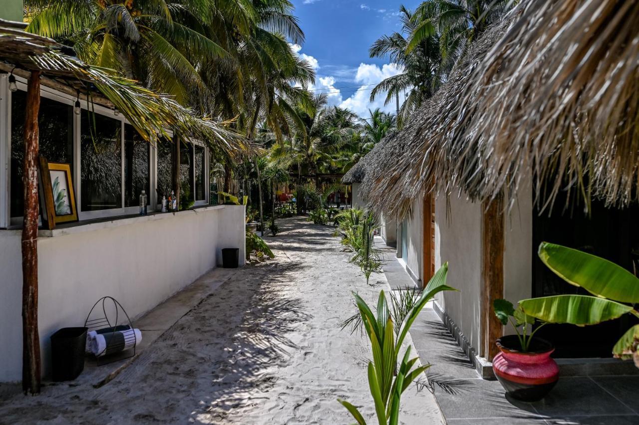 Casa Mate Beachfront Cabanas Эль-Куйо Экстерьер фото
