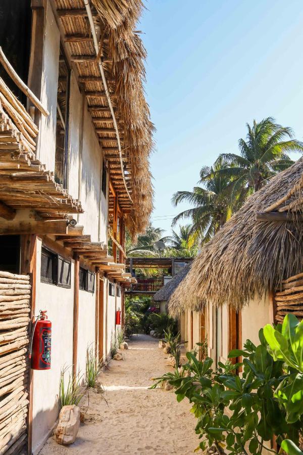 Casa Mate Beachfront Cabanas Эль-Куйо Экстерьер фото