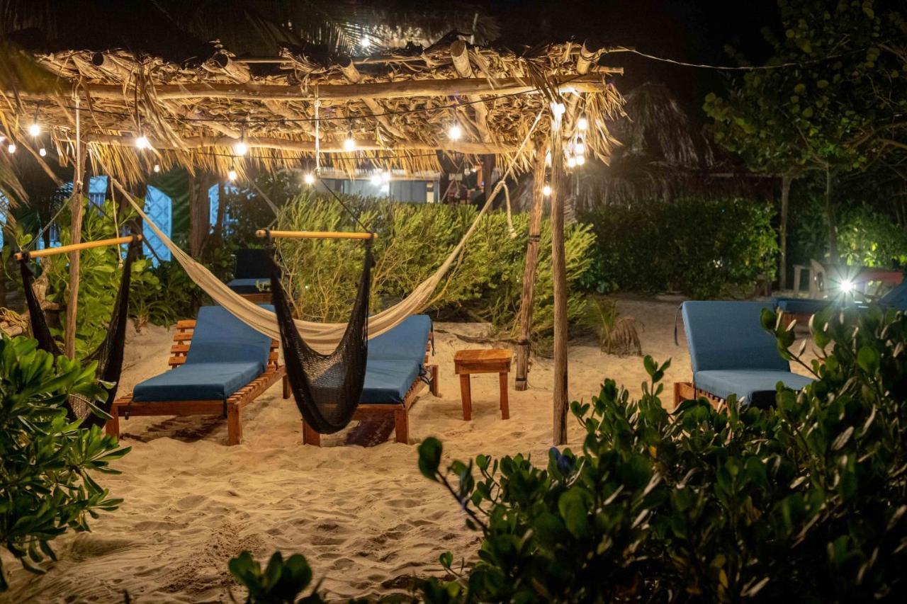 Casa Mate Beachfront Cabanas Эль-Куйо Экстерьер фото