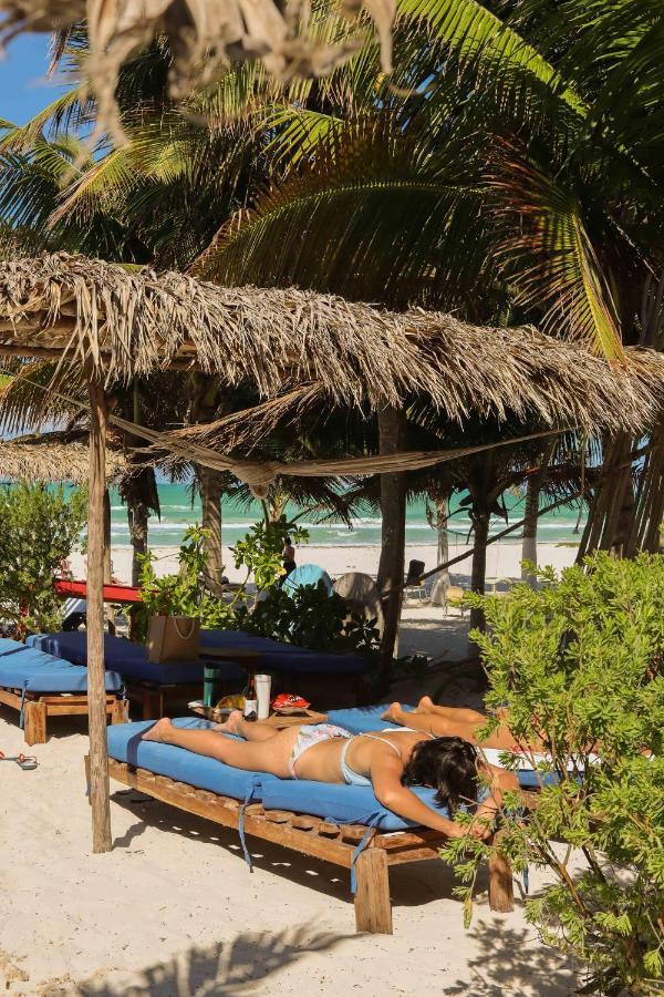 Casa Mate Beachfront Cabanas Эль-Куйо Экстерьер фото