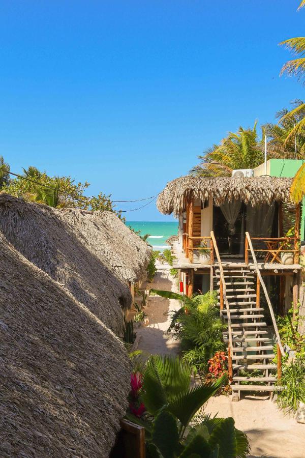 Casa Mate Beachfront Cabanas Эль-Куйо Экстерьер фото