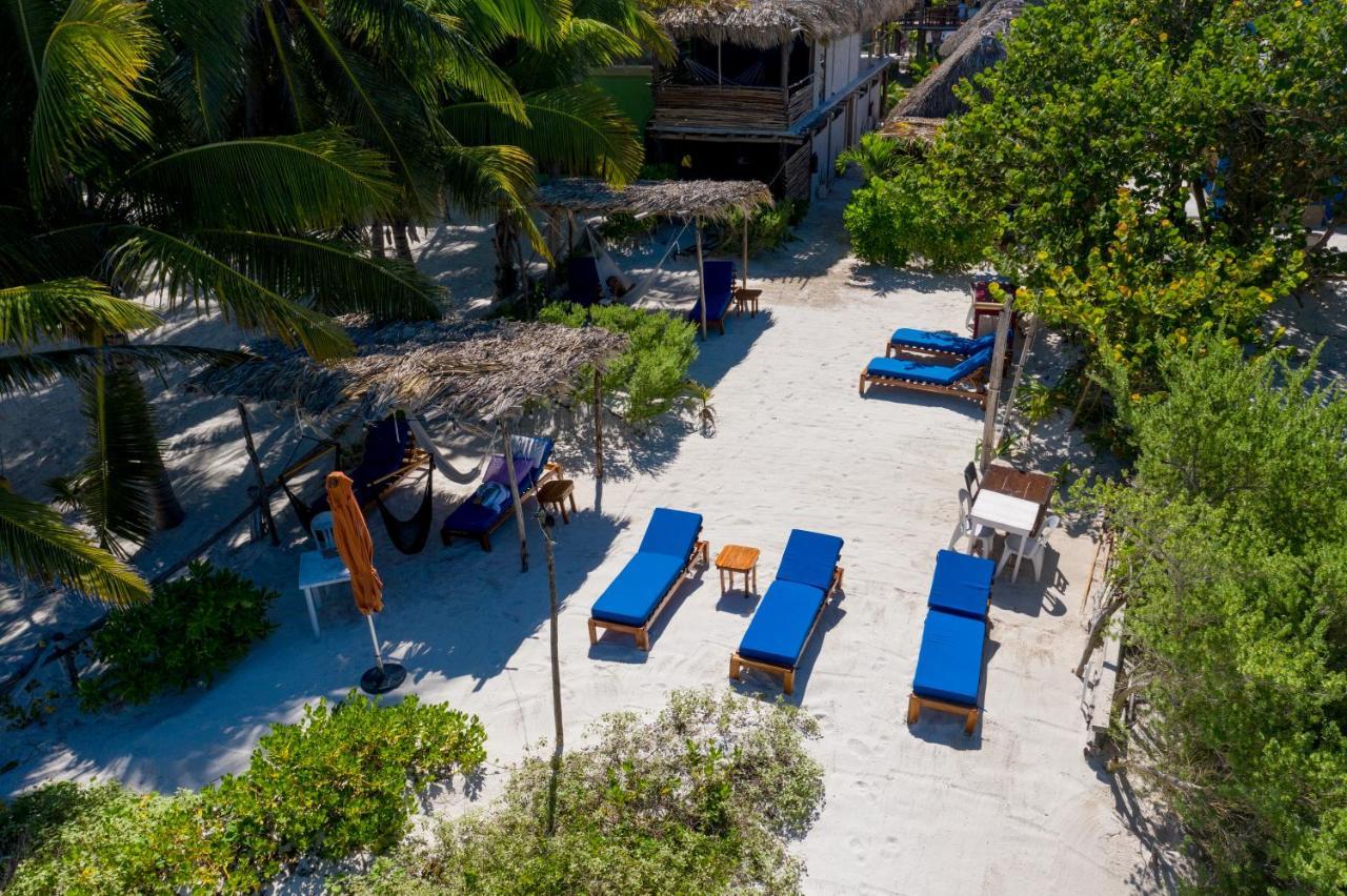 Casa Mate Beachfront Cabanas Эль-Куйо Экстерьер фото