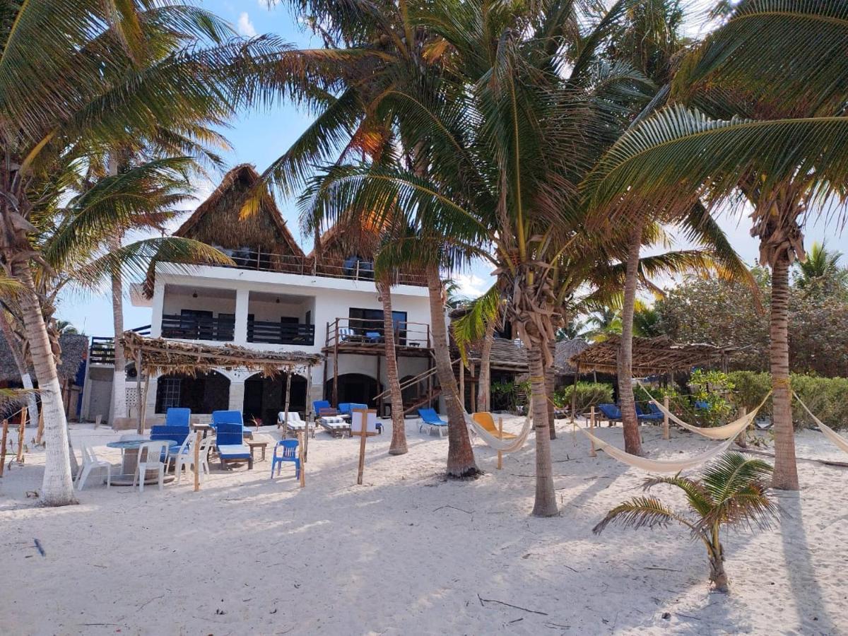 Casa Mate Beachfront Cabanas Эль-Куйо Экстерьер фото